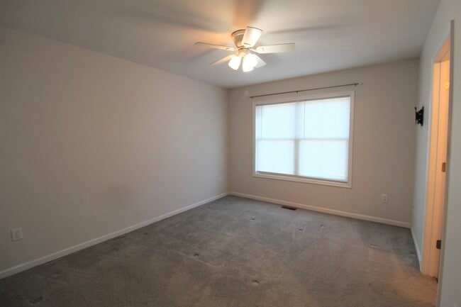 Building Photo - 2941 Locust Grv Ct