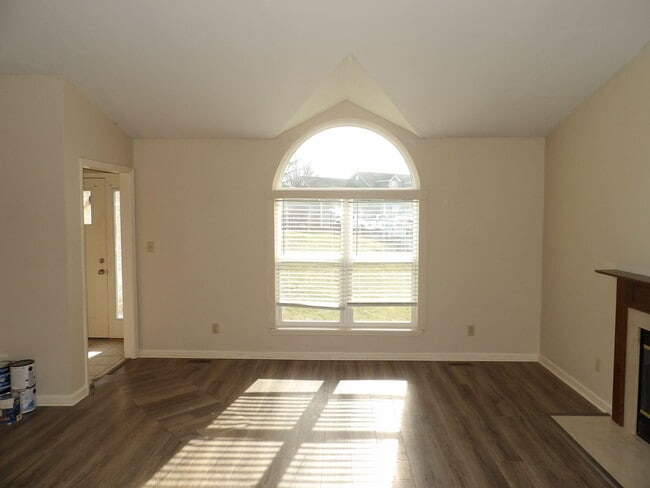 Building Photo - 107 Shannon Ln