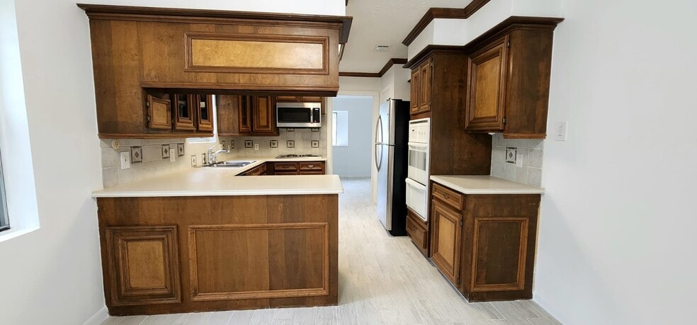 Building Photo - 5727 Arbor Vitae Dr