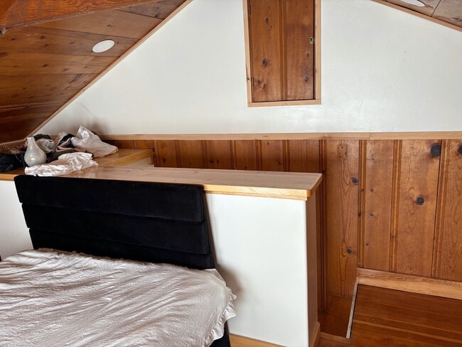 Building Photo - 200 Taylor St