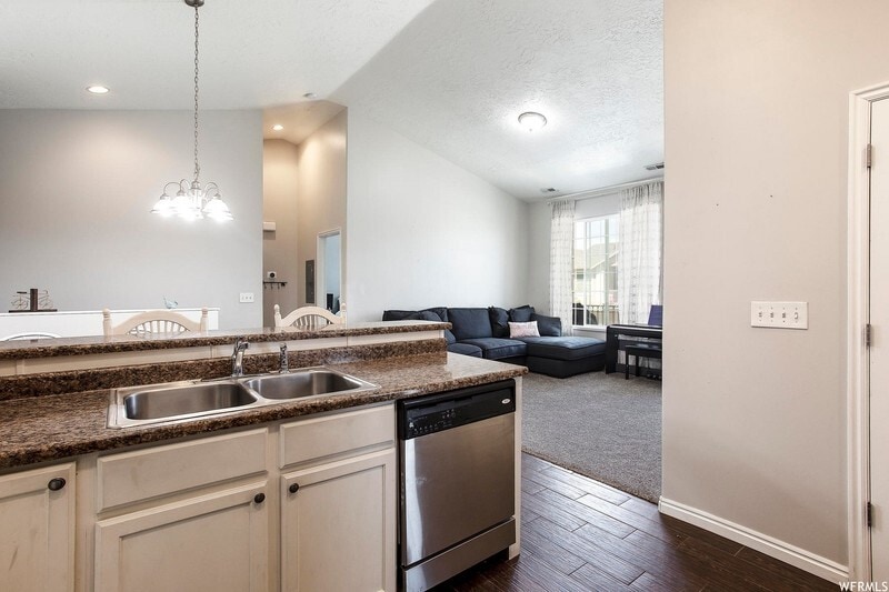 Building Photo - 6333 Lake Powell Cir