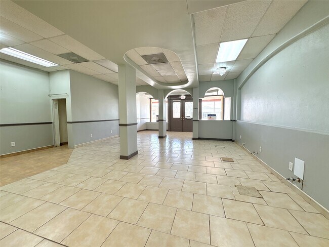 Building Photo - 2036 Avenue F