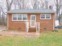 Building Photo - 3405 Derby Pl