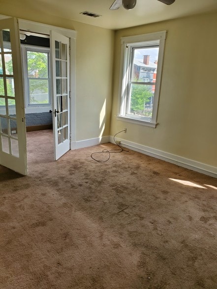 Building Photo - 2923 Euclid Ave