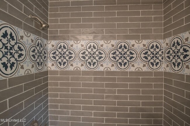 Building Photo - 226 Milray Ln