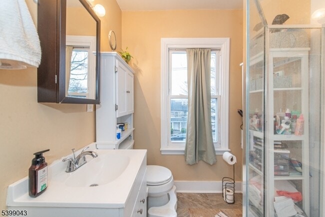 Building Photo - 92 Washington St