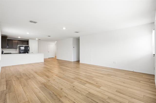 Building Photo - 2604 Spring Time Dr