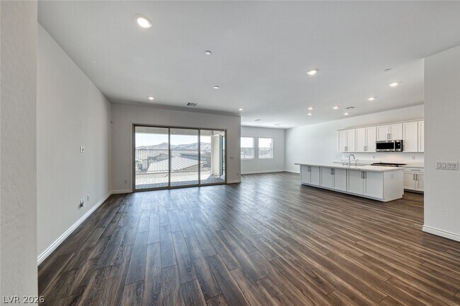 Building Photo - 968 Woodburn Ln