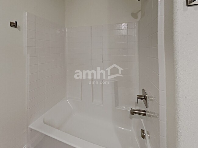 Building Photo - 723 Terrain Star Ave