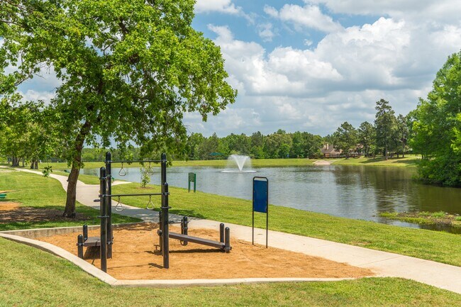 Building Photo - 111 Pheasant Run Dr