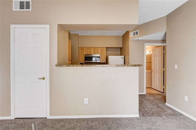 Building Photo - 6955 N Durango Dr