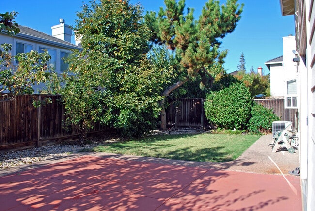 Building Photo - Spacious 4 Bedroom House in Berryessa Area