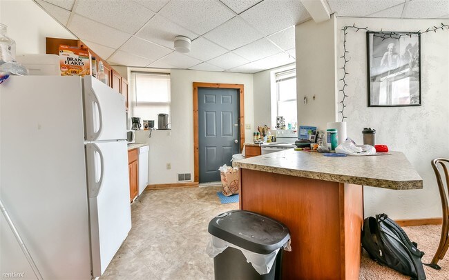 Building Photo - 513 Zulema St
