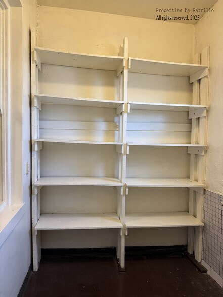 Storage (Mud Room) - 1338 W Winona St