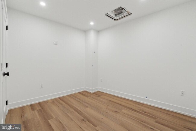 Building Photo - 808 N 3rd St