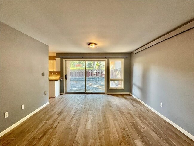 Building Photo - 11 Mellor Ln