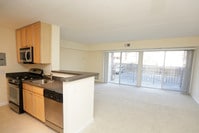 Building Photo - The Spectrum