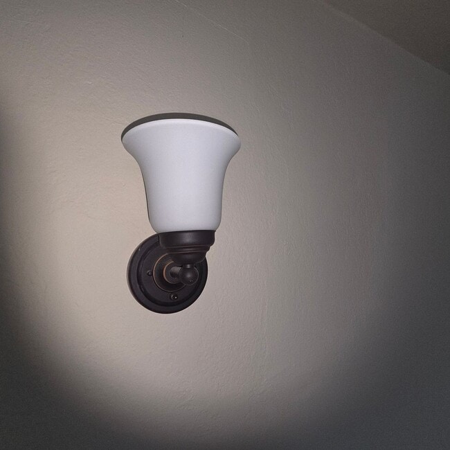 Building Photo - 33-35 Washington Street