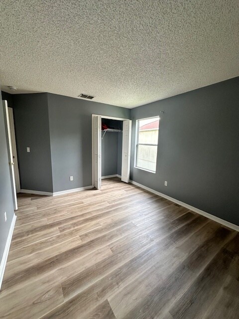 Building Photo - 1645 Anna Catherine Dr