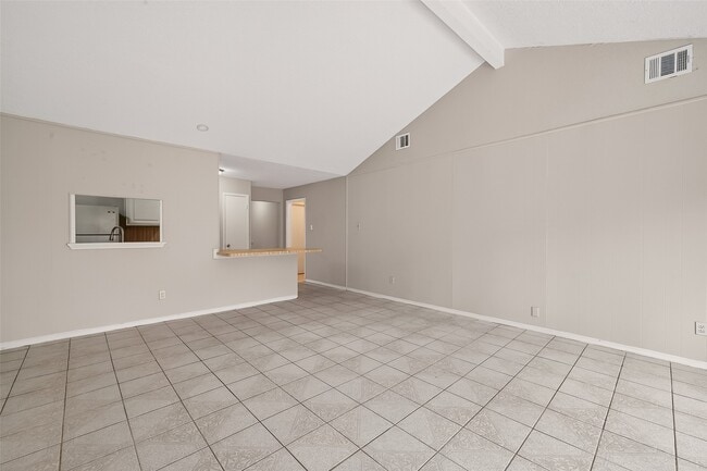 Building Photo - 4742 Tain Dr