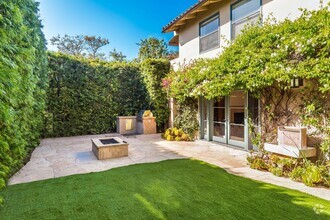 Building Photo - Montecito Condo! 2 bedroom+1 bath w/ 2-car...