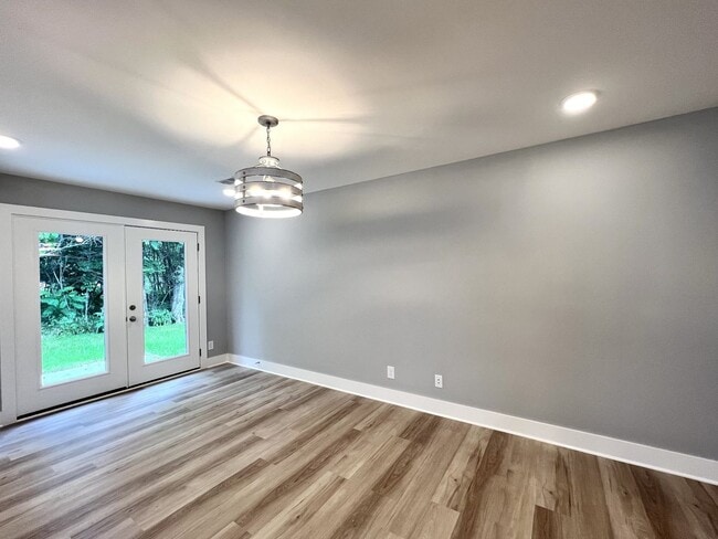 Building Photo - For Lease - 3 Bed, 2.5 Bath, 1515sqft Townhome, Lebanon, TN