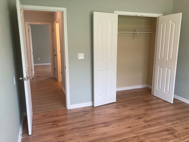 Building Photo - 205 Royal Birkdale Court