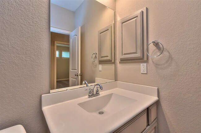 Building Photo - 163 Axlewood Ct