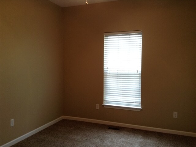 Building Photo - 2561 Rockcastle Ct