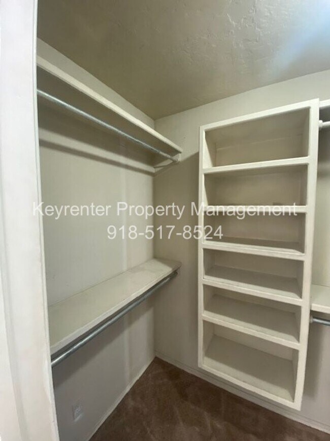 Building Photo - 3-Bed, 2-Bath Large Home in Claremore