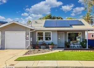 Building Photo - College Close 2 Bed 1 Bath