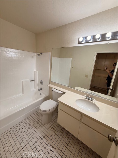 Building Photo - 13750 Lighthouse Ct