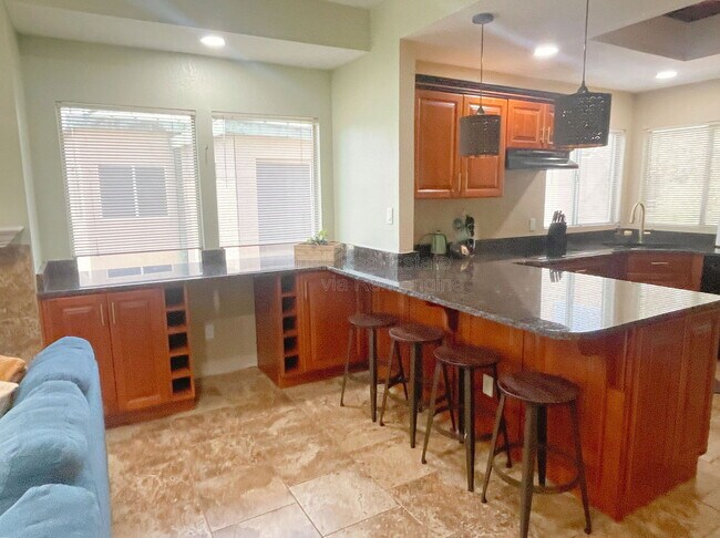 Building Photo - 101 N 7th St