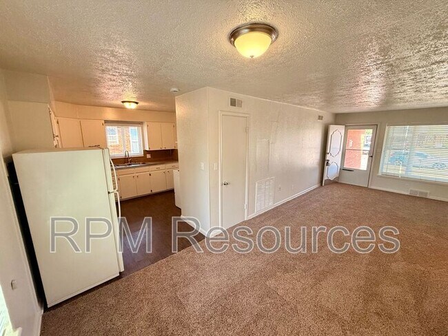 Building Photo - 4416 NW 44th St