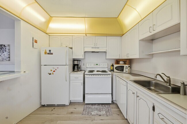 Building Photo - 374 Tuscany Ln