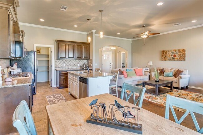 Building Photo - 13625 Cobblestone Pkwy