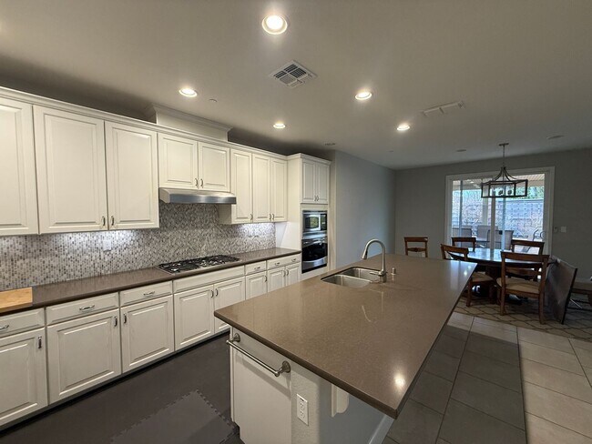 Building Photo - Beautiful Home in Springlake