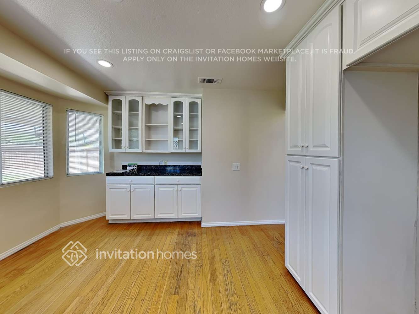 Building Photo - 28121 Orangegrove Ave