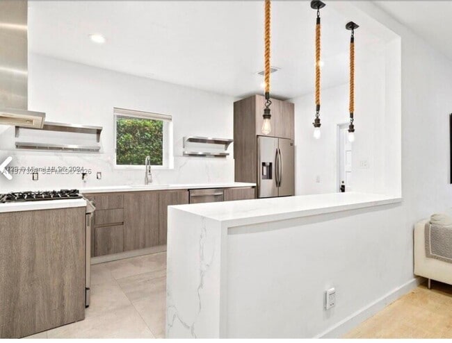 Building Photo - 5120 Cherokee Ave