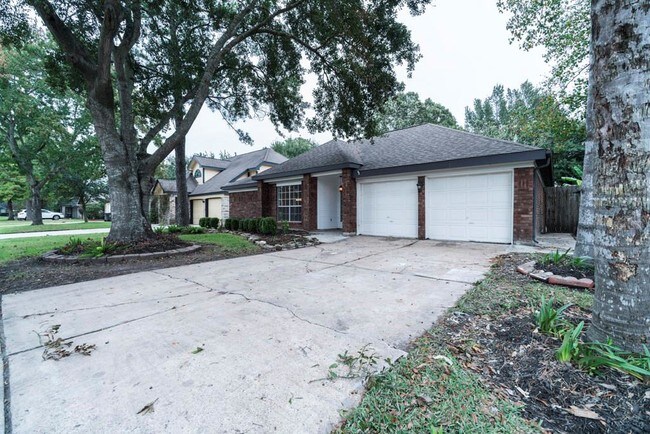 Building Photo - 2314 Pebbledowne Cir