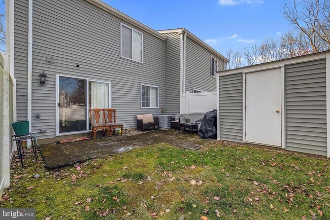 Building Photo - 89 Doe Ct