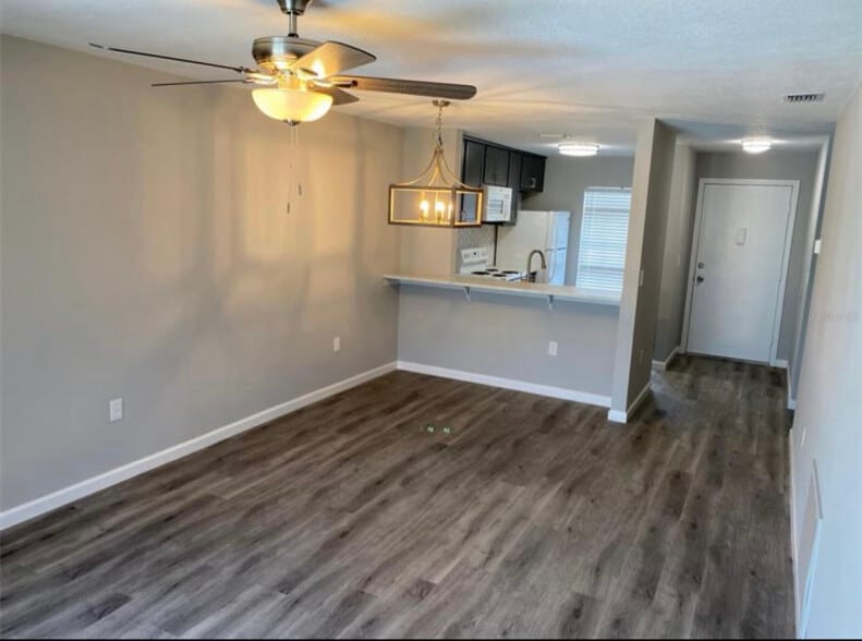 Building Photo - 2853 Stillwell Ct