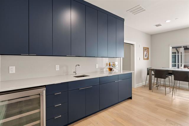 Building Photo - 2850 Lakeside Pkwy