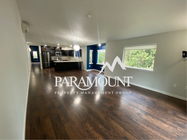 Building Photo - Beautiful 3 Bed/2 Bath Rambler Awaits!