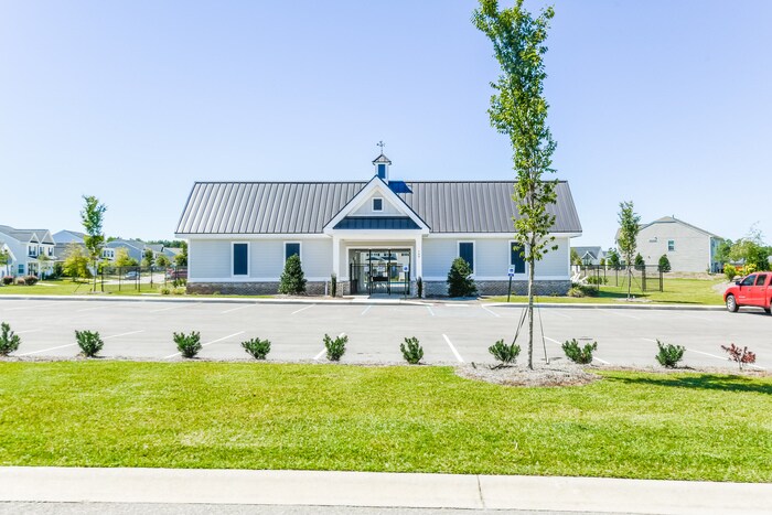 Building Photo - 425 Red Poll Wy