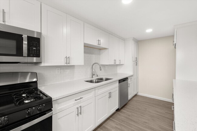 Interior Photo - Tyler Arms Apartments - Riverside, CA