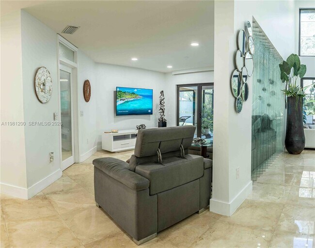 Building Photo - 4957 NW 93rd Doral Pl