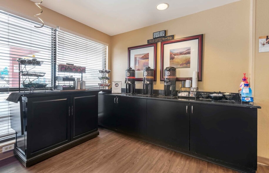 Building Photo - Furnished Studio-Philadelphia - Plymouth Meeting