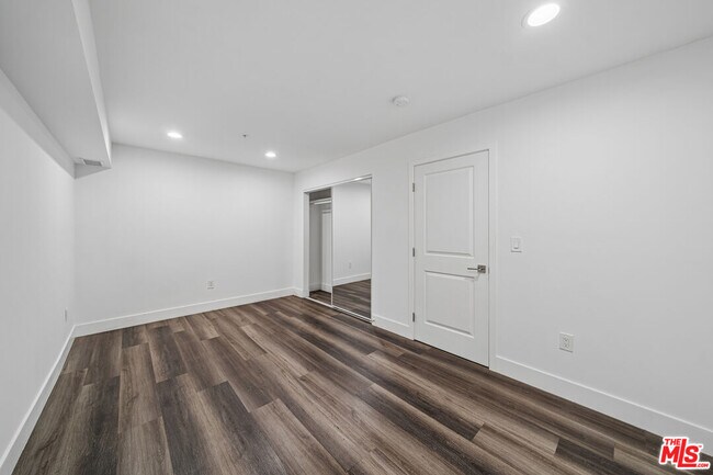 Building Photo - 6002 Klump Ave