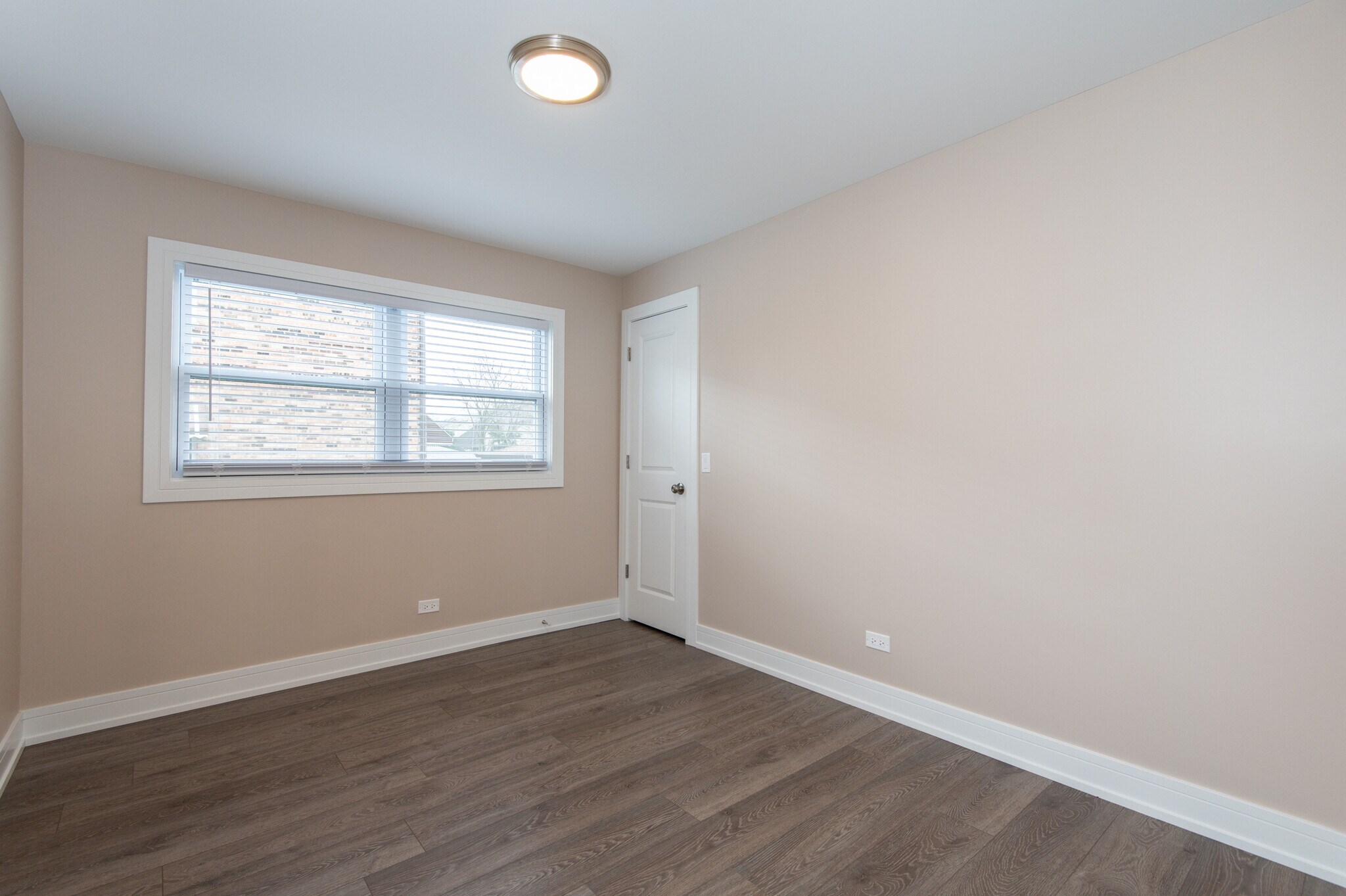 Building Photo - 8729 W 73rd Pl